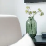 Kuesten West Seitliche Wasserlage, 1 Balkon, 90qm Гретзиль