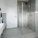 Kuesten West Seitliche Wasserlage, 1 Balkon, 90qm Апартаменты