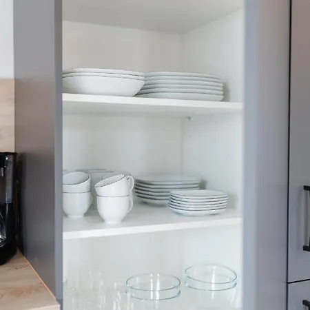 Апартаменты Kuesten West Seitliche Wasserlage, 1 Balkon, 90qm *