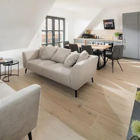 Kuesten West Seitliche Wasserlage, 1 Balkon, 90qm Апартаменты *