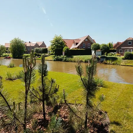 Kuesten West Seitliche Wasserlage, 1 Balkon, 90qm