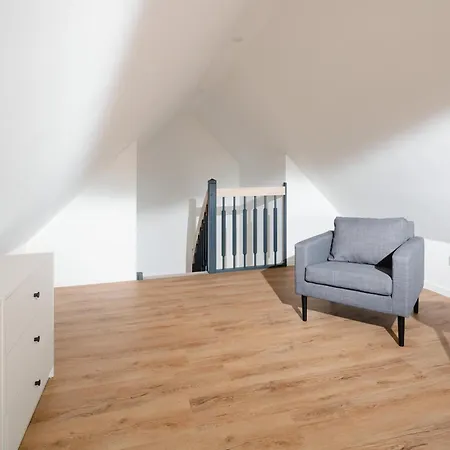 Appartamento Kuesten West Seitliche Wasserlage, 1 Balkon, 90qm