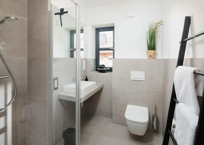 Appartement Kuesten West Seitliche Wasserlage, 1 Balkon, 90qm