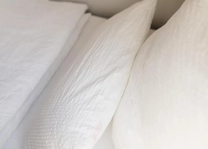 Kuesten West Seitliche Wasserlage, 1 Balkon, 90qm Appartement Greetsiel